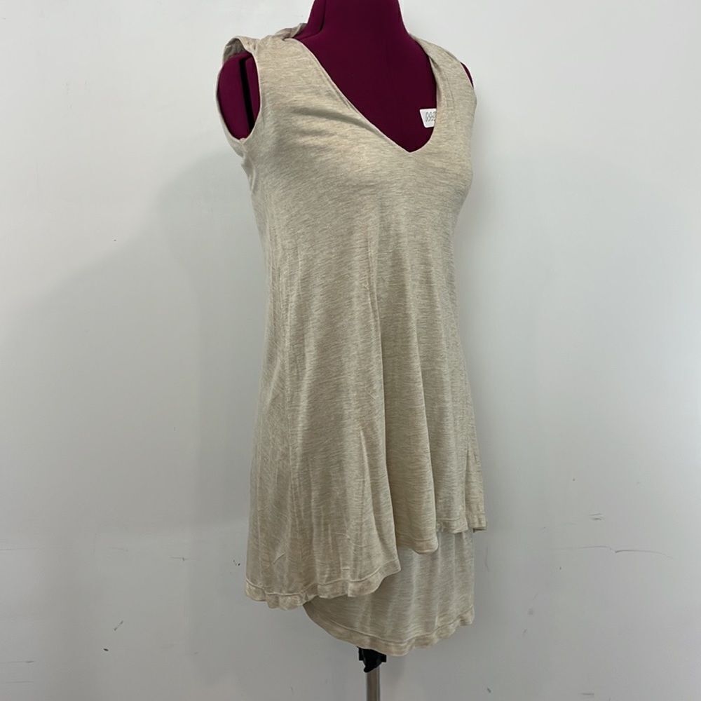 Miik Long Two Layer Beige Top Sleeveless